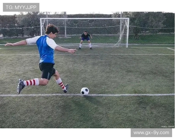 围绕踢足球射门神器打造全方位提升精准射门技巧的创新训练方案