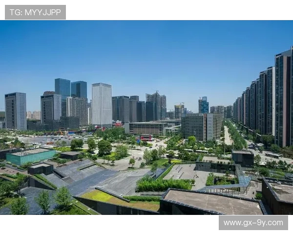 以户县体院足球场为中心打造多功能体育文化综合体促进当地体育发展和城市更新